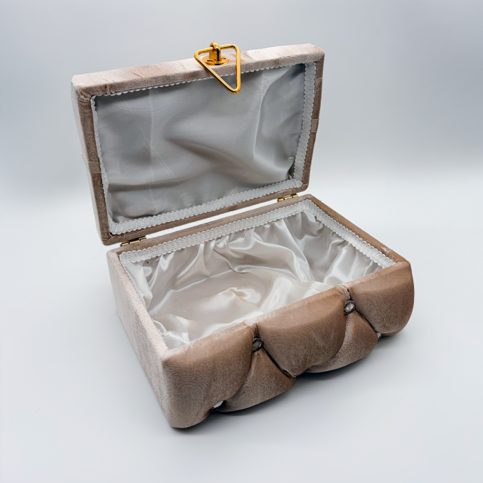 Tekli Bohça Sandık – Einzelne Çeyiz-Truhe