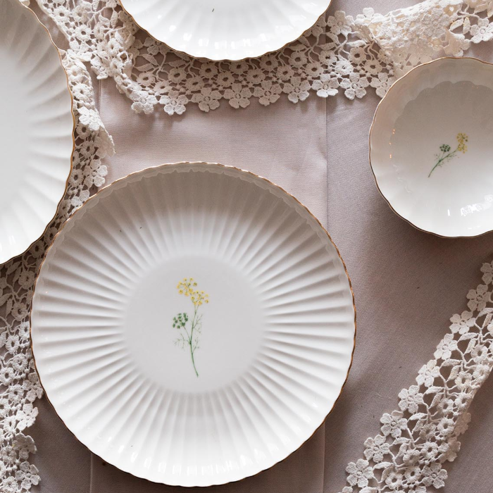 Kütahya Porselen Bone Luz Flower Porzellan-Tafelservice für 6 Personen