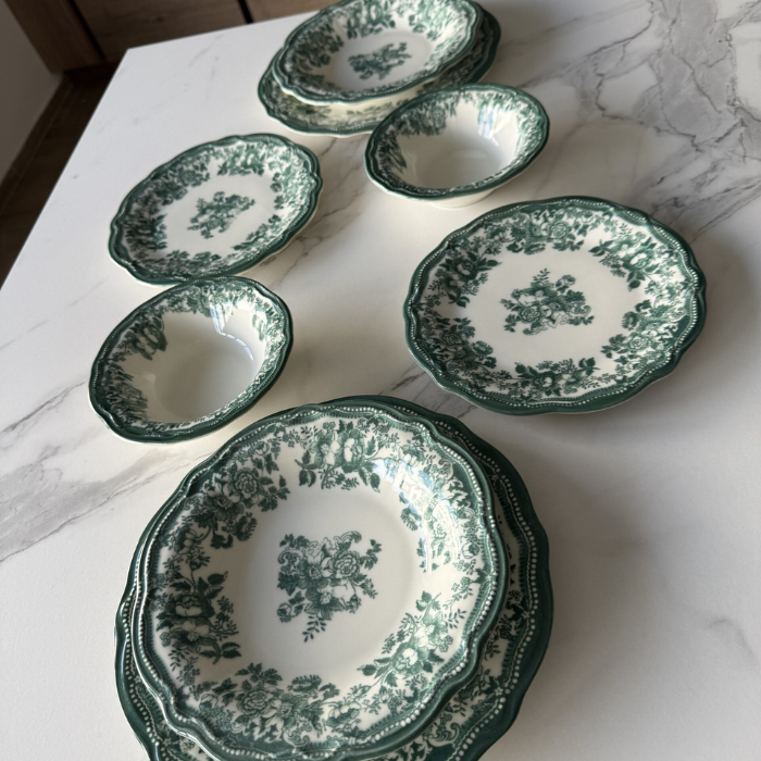 Vintage Fulya Green Porzellan-Tafelservice für 6 Personen