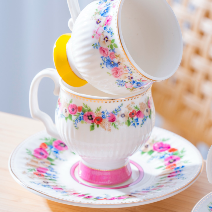 Acar Flora Mokkatassenset für 6 Personen