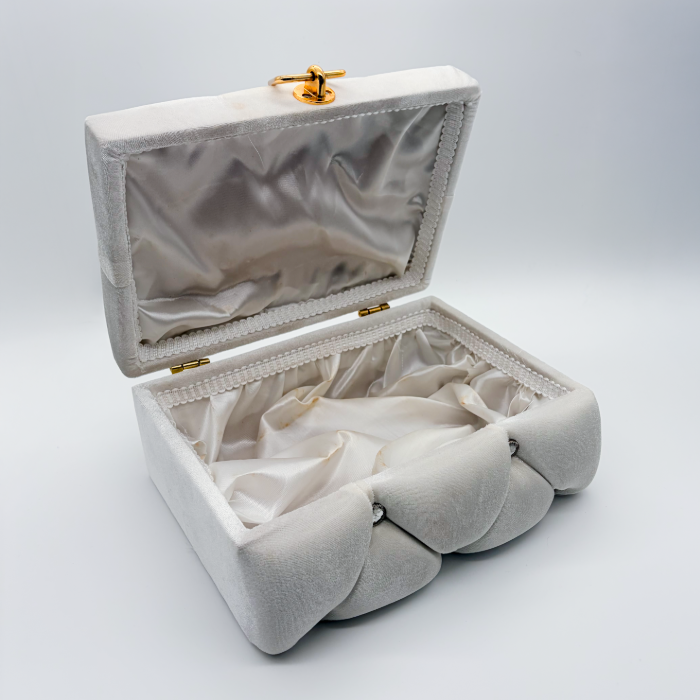 Tekli Bohça Sandık – Einzelne Çeyiz-Truhe