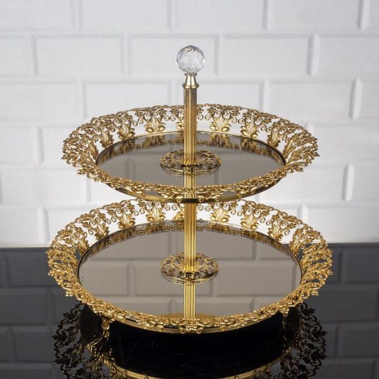 Etagere mit Spiegelglas