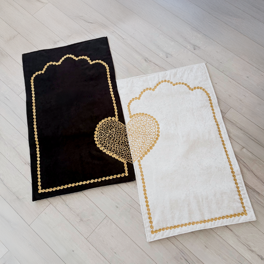 Kalplı Çift Seccade - Gebetsteppich-Set für Paare