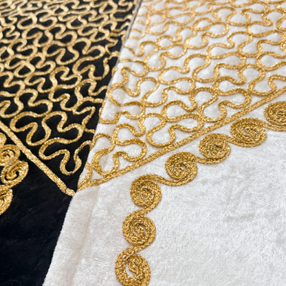 Kalplı Çift Seccade - Gebetsteppich-Set für Paare